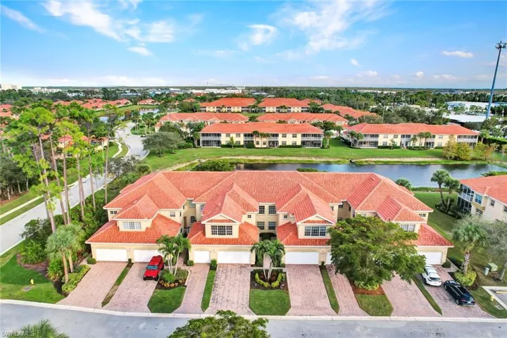 5581  Berkshire  DR, Fort Myers, FL 33912