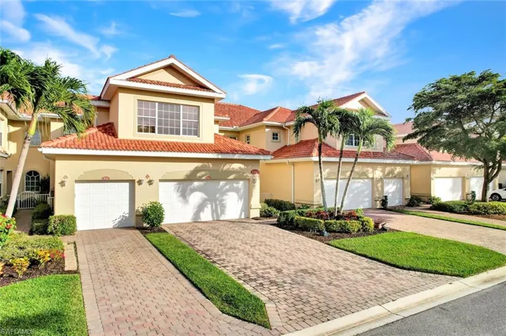 5581  Berkshire  DR, Fort Myers, FL 33912