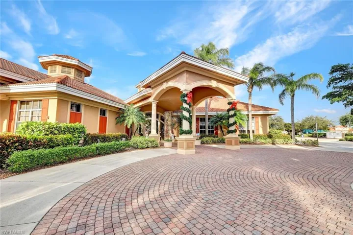 5581  Berkshire  DR, Fort Myers, FL 33912