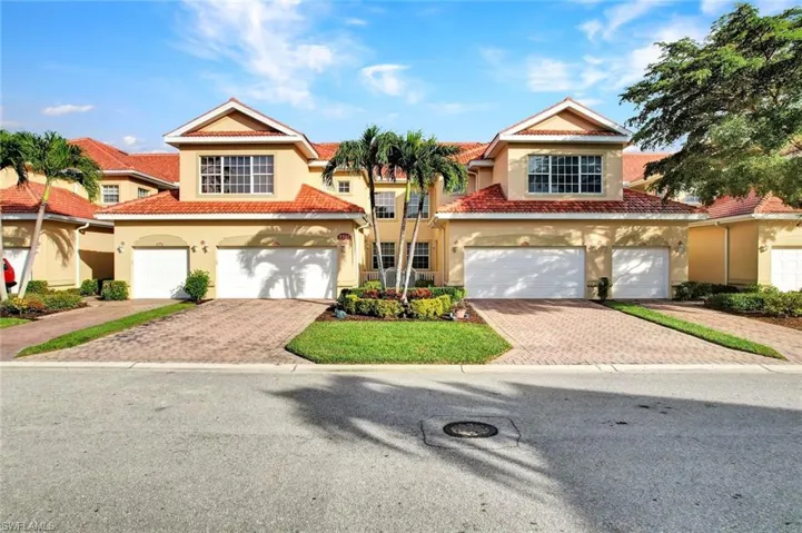 5581  Berkshire  DR, Fort Myers, FL 33912