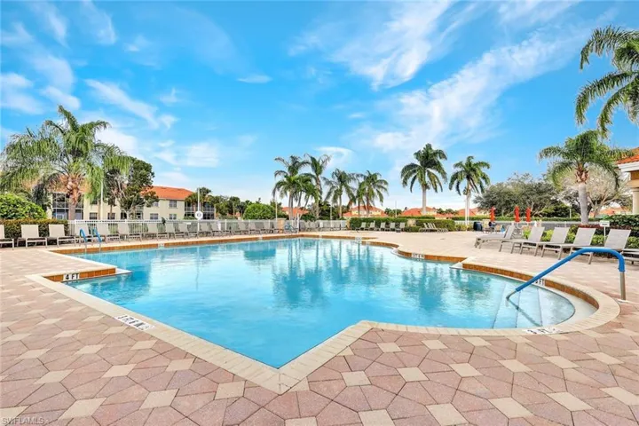 5581  Berkshire  DR, Fort Myers, FL 33912