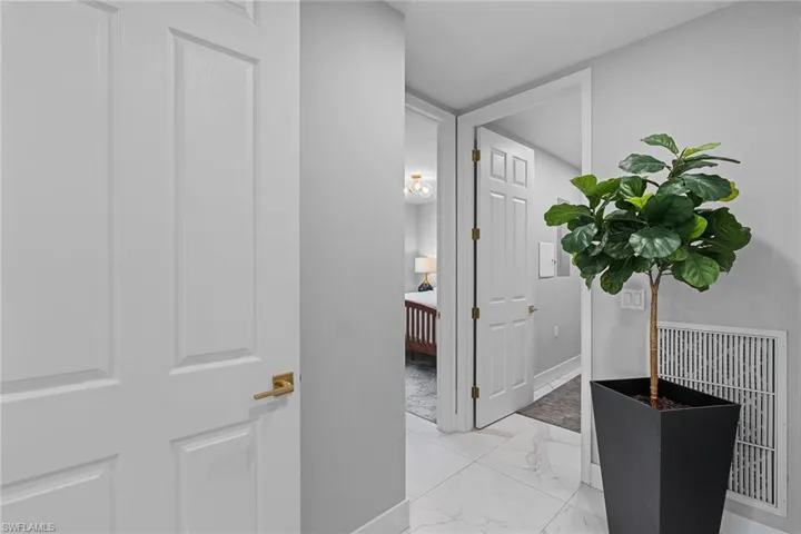 9270 Triana Ter 222, Fort Myers, Florida 33912