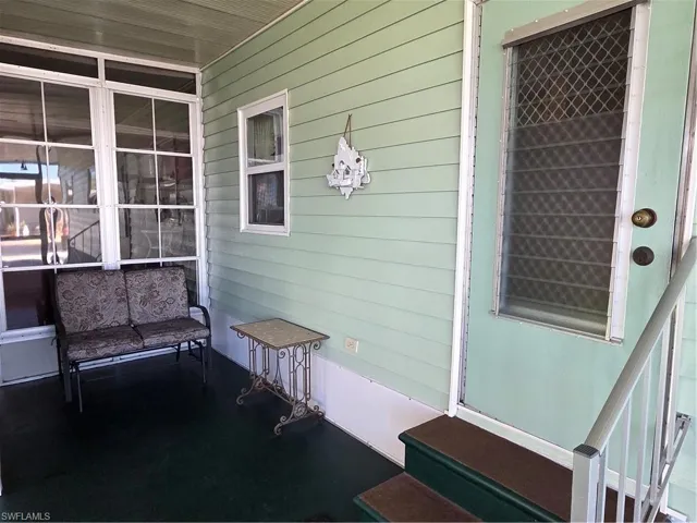 Additional sitting area in the breezeway.