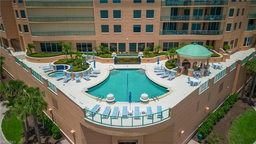 Belize Pool