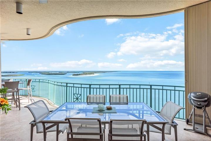Two Lanais with Views