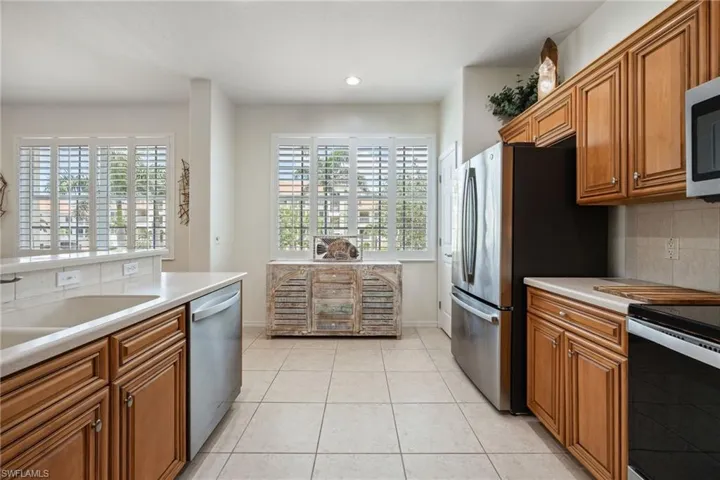 20011  Sanibel View  CIR, Fort Myers, FL 33908