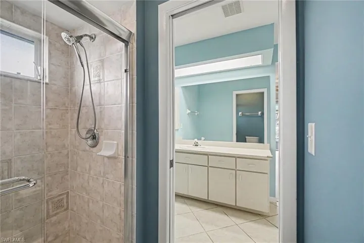 4437 Se 10th Ave, Cape Coral, Florida 33904