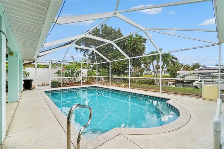 4437 Se 10th Ave, Cape Coral, Florida 33904