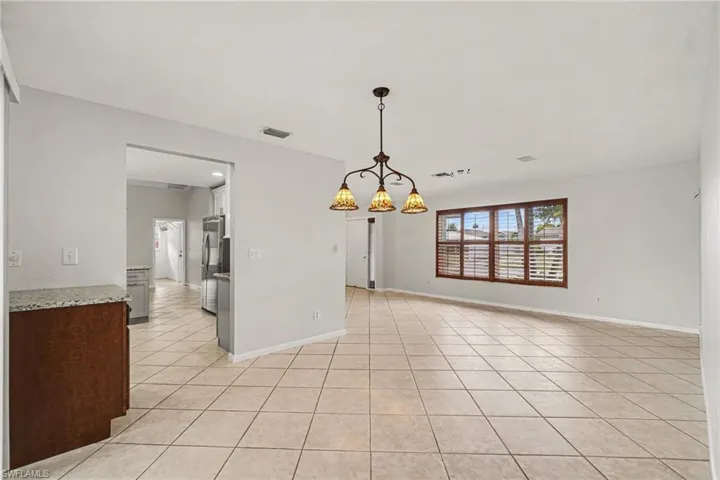 4437 Se 10th Ave, Cape Coral, Florida 33904
