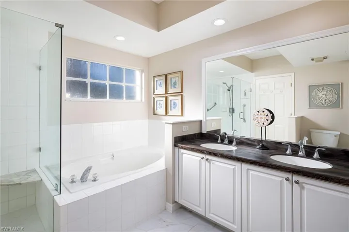 102  Tuscana  CT, Naples, FL 34119