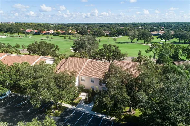 102  Tuscana  CT, Naples, FL 34119