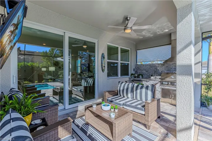 Covered Lanai Area with Outdoor Kitchen