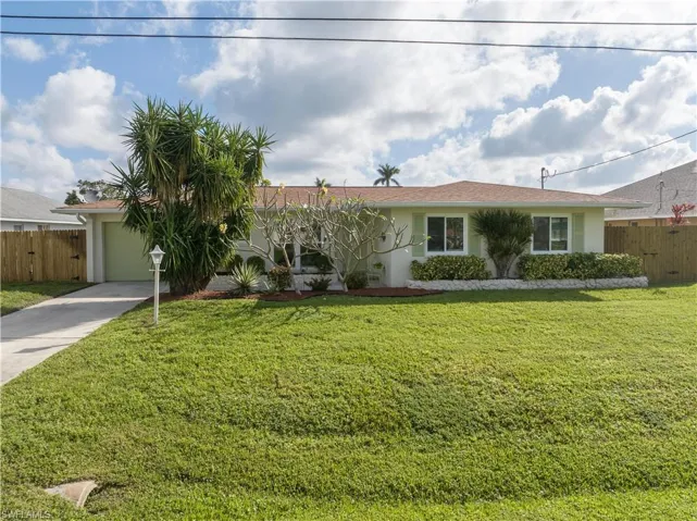 Front of indirect Gulf access canal home.
