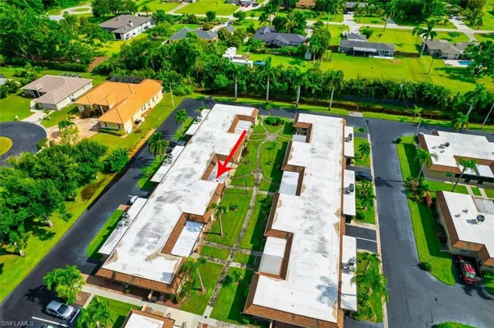 Aerial-Center-Walkways