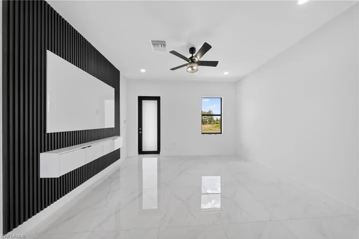 1213 Dodwin St E, Lehigh Acres, Florida 33974