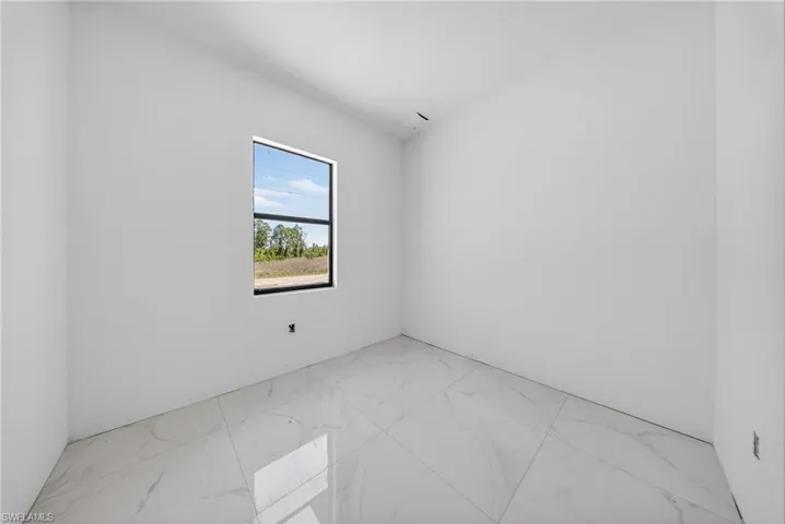 1213 Dodwin St E, Lehigh Acres, Florida 33974