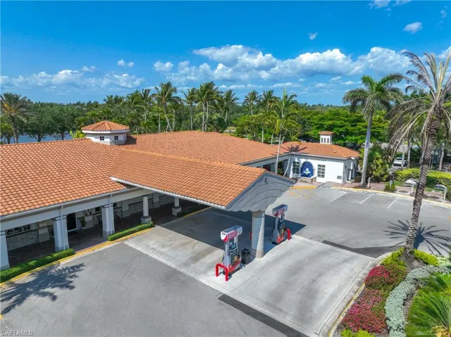 3803  Valentia  WAY, Naples, FL 34119