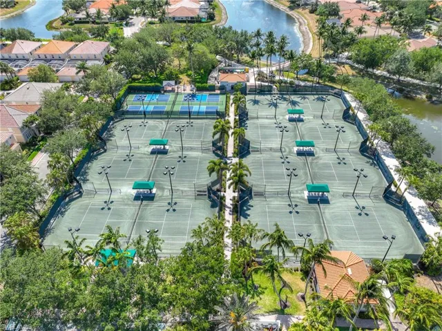 3803  Valentia  WAY, Naples, FL 34119