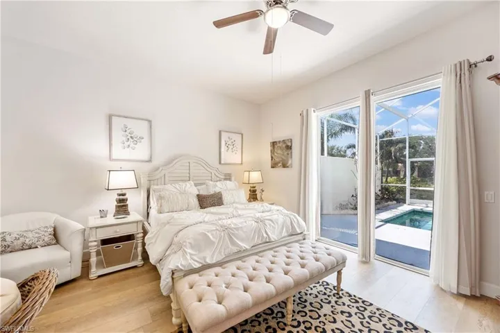 3803  Valentia  WAY, Naples, FL 34119