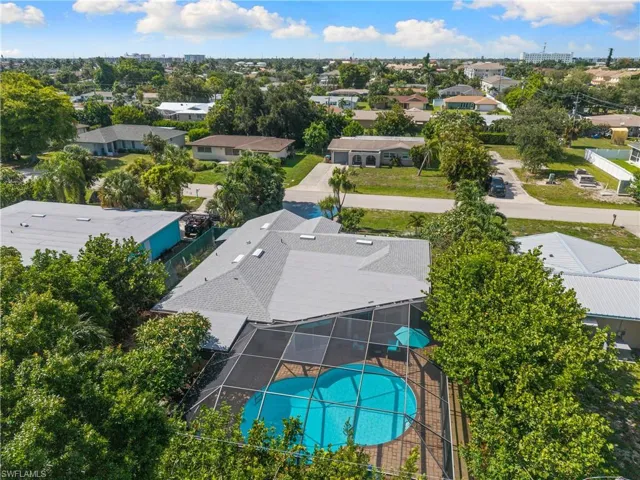 734 Sharar Ct, Cape Coral, Florida 33904