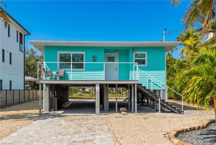 270 Dundee Rd, Fort Myers Beach, Florida 33931
