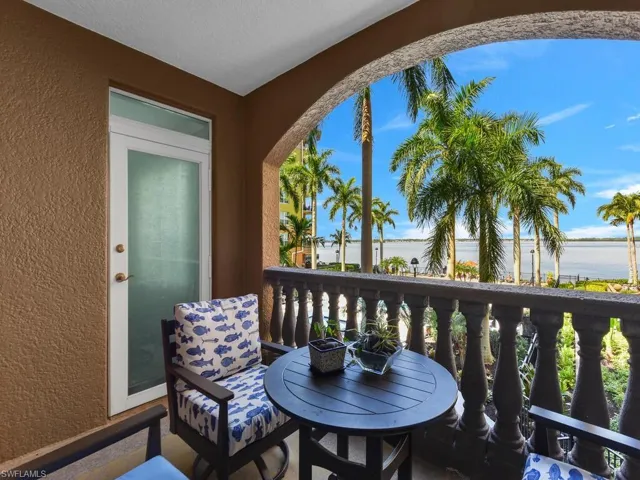 2825  Palm Beach  BLVD, Fort Myers, FL 33916