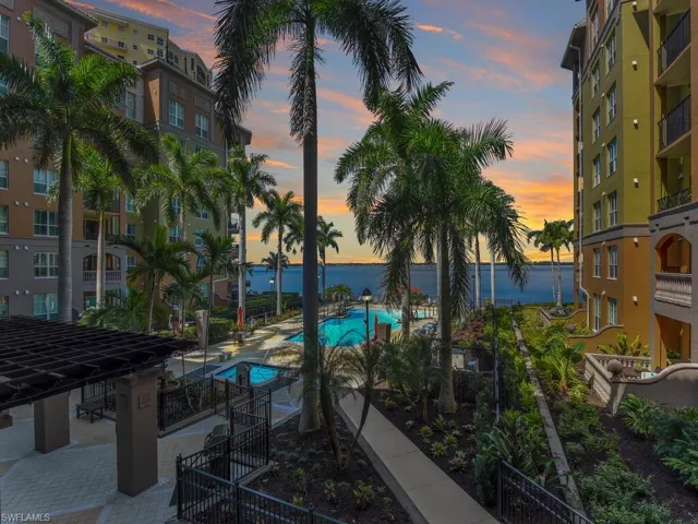 2825  Palm Beach  BLVD, Fort Myers, FL 33916