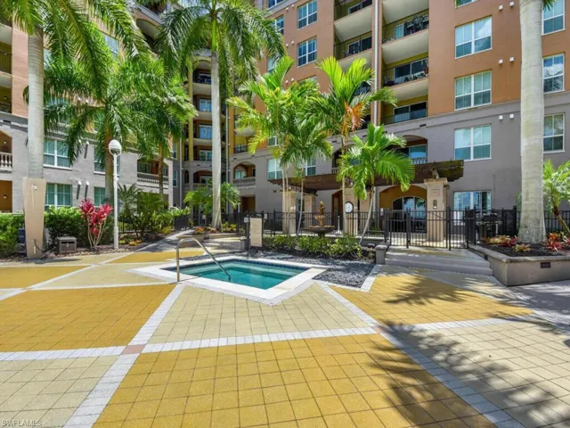 2825  Palm Beach  BLVD, Fort Myers, FL 33916