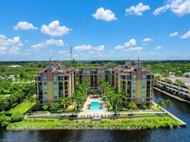 2825  Palm Beach  BLVD, Fort Myers, FL 33916