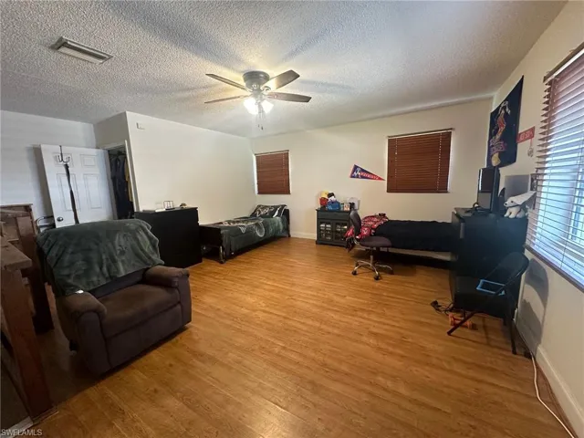 1539 High St, Fort Myers Fl 33916