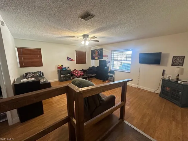 1539 High St, Fort Myers Fl 33916