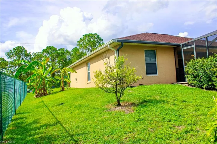 1114 Barfield St E, Lehigh Acres, Florida 33974