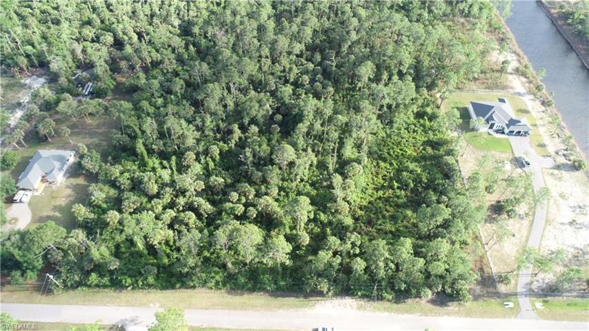 2370  16th NE AVE, NAPLES, FL 34120