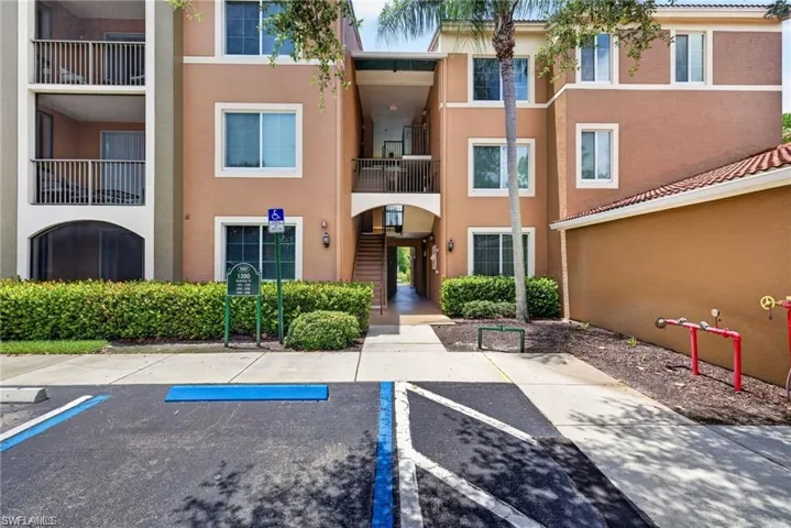 1200 Reserve Way 105, Naples, Florida 34105