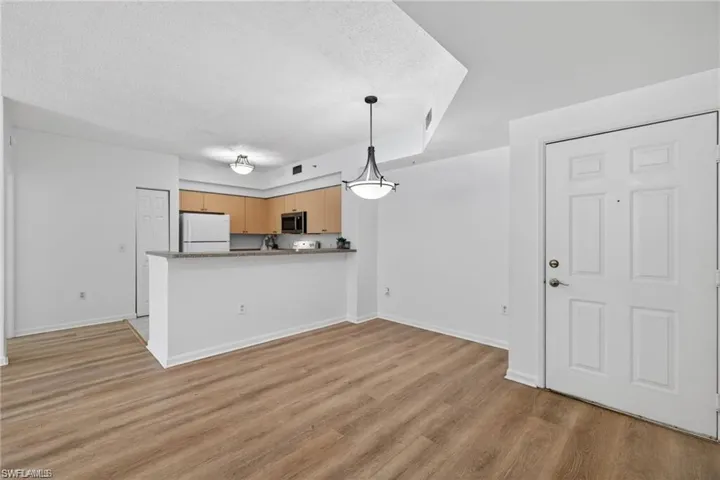 1200 Reserve Way 105, Naples, Florida 34105