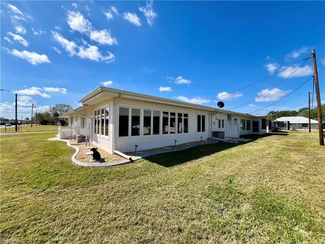 319  Maycrest  RD, Lehigh Acres, FL 33936