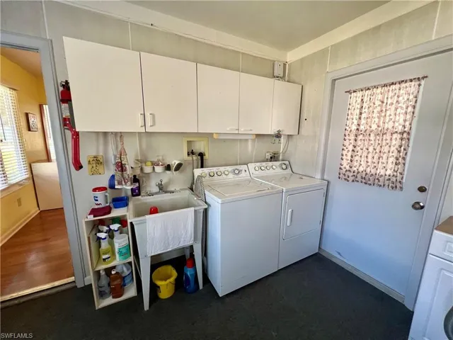 319  Maycrest  RD, Lehigh Acres, FL 33936