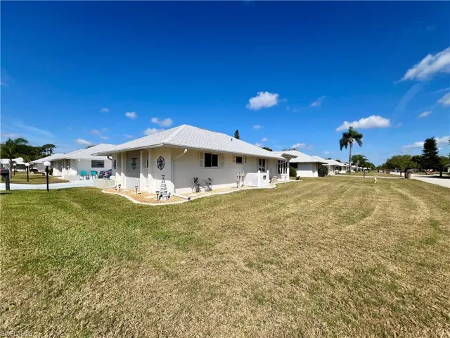 319  Maycrest  RD, Lehigh Acres, FL 33936