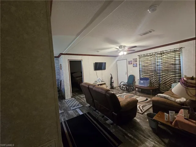 1163 Saddle Ln, Moore Haven, Florida 33471