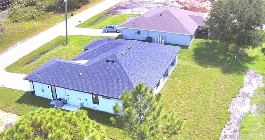 Birds eye view of property