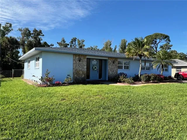 7226 Jasmine RD, FORT MYERS FL 33967