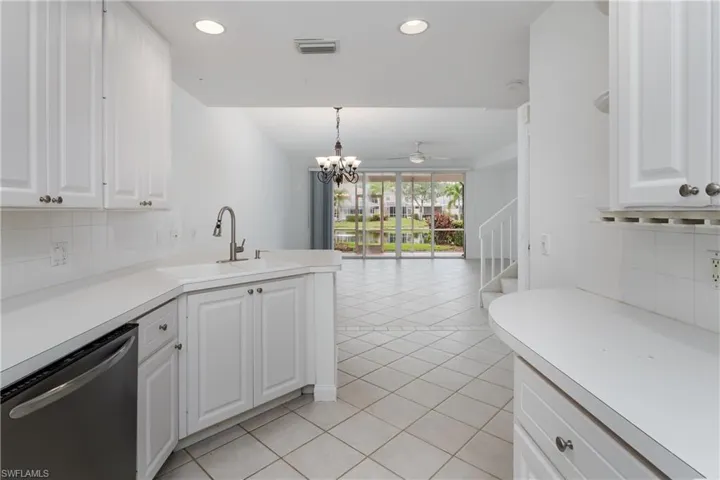 5353 Cove Cir, Naples, Florida 34119