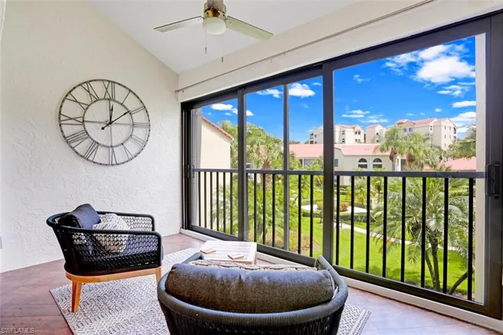 6535  Valen  WAY, Naples, FL 34108