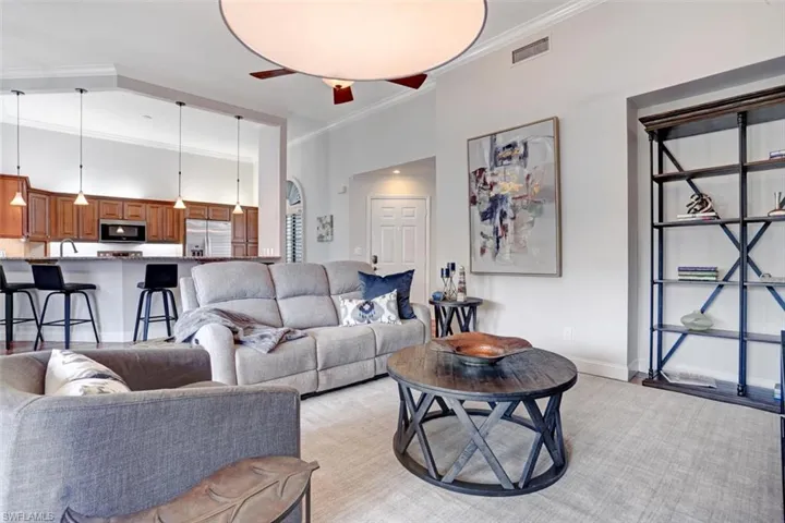 6535  Valen  WAY, Naples, FL 34108