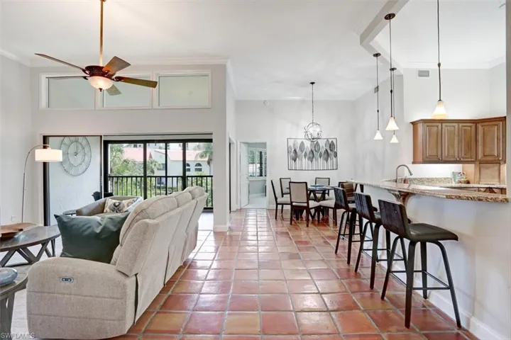 6535  Valen  WAY, Naples, FL 34108