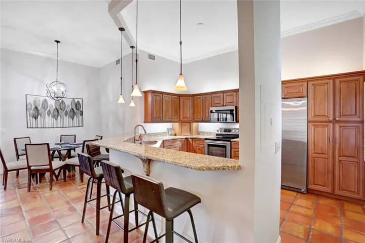 6535  Valen  WAY, Naples, FL 34108