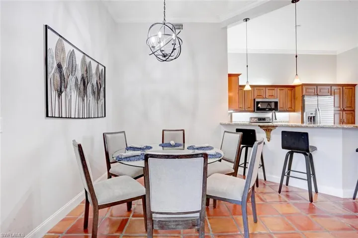 6535  Valen  WAY, Naples, FL 34108