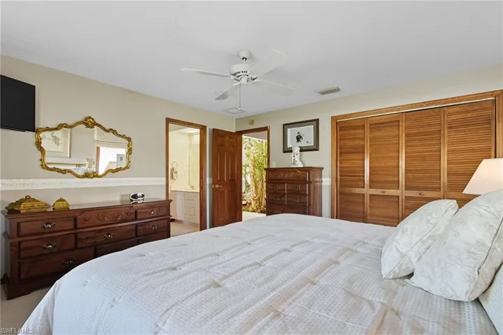 Spoil your guests in this luxury guest suite.