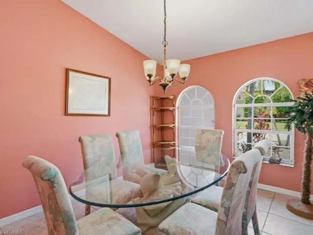 211 Bahama Ave, Marco Island, Florida 34145