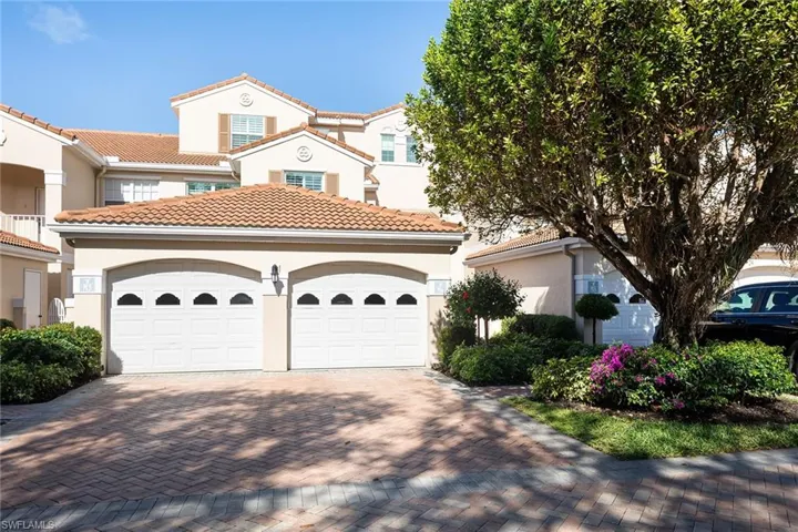 8345  Excalibur  CIR, Naples, FL 34108
